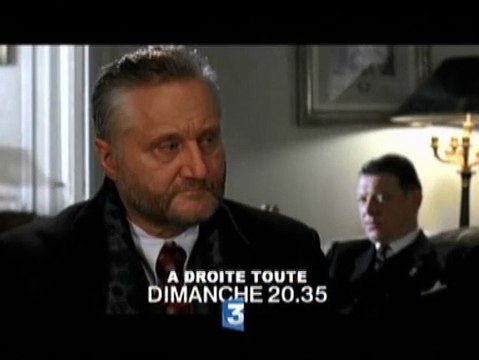 A droite toute Bande-annonce VF