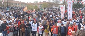 Emekliler, ek zam talebiyle Ankara'da miting düzenledi