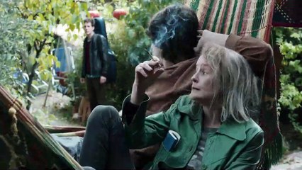 Queen of Montreuil Bande-annonce VF