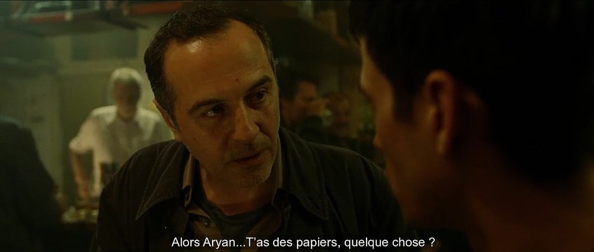 La Lune de Jupiter EXTRAIT VO T'es personne