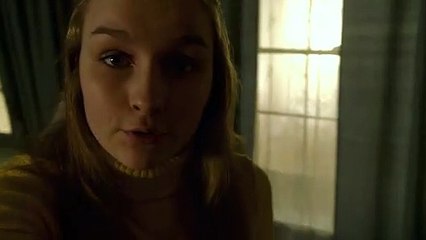 The Visit - EXTRAIT VF "Becca entend mamie rire"