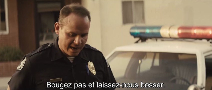 N.W.A - Straight Outta Compton - EXTRAIT VOST Jerry Heller tente de discuter avec la police de LA