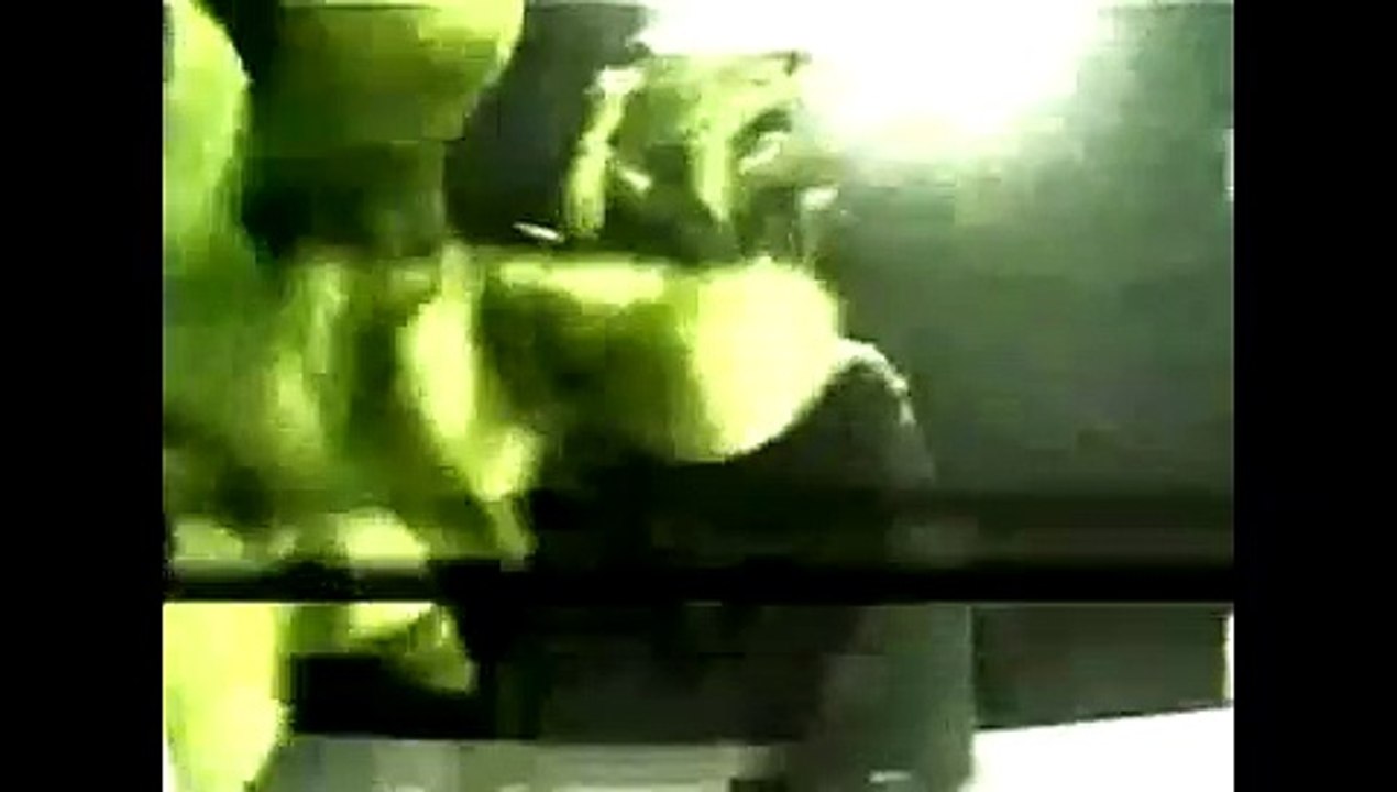 H2G2 : le guide du voyageur galactique Teaser VF