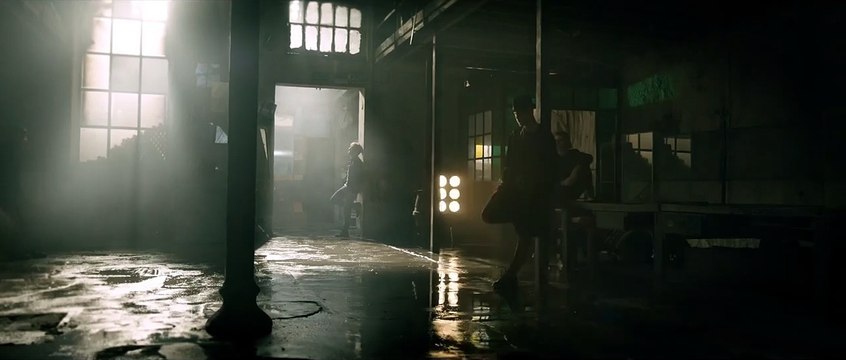 TINI – La nouvelle vie de Violetta - EXTRAIT VF Le clip de Leon