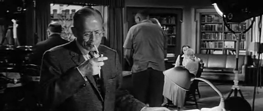 Les Trois visages d'Eve Bande-annonce VO