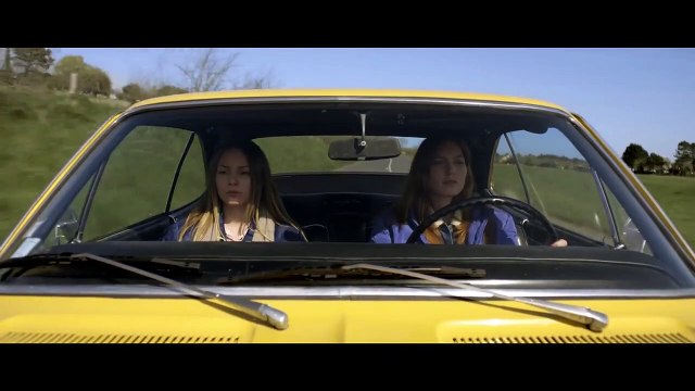 A 2 heures de Paris Bande-annonce VF