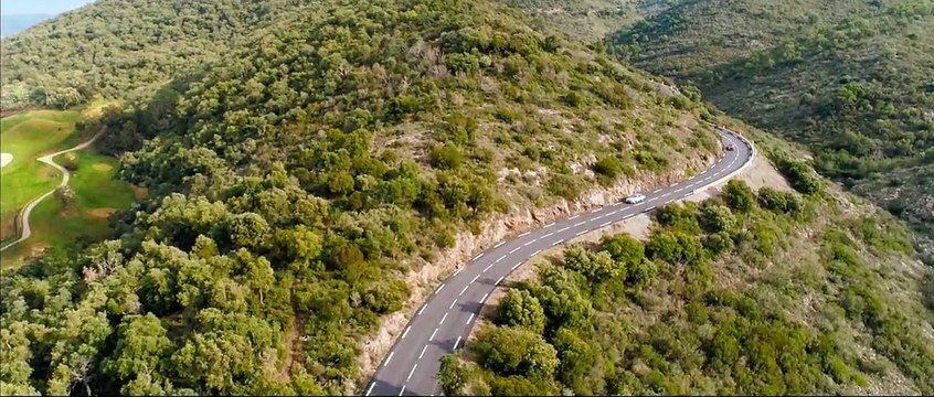 Mystère à Saint-Tropez Bande-annonce (2) VF