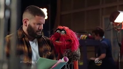 The Muppets - TEASER VO "Guillermo Diaz et Animal"