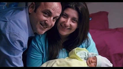 Album de famille - EXTRAIT VOST "La naissance du bébé"