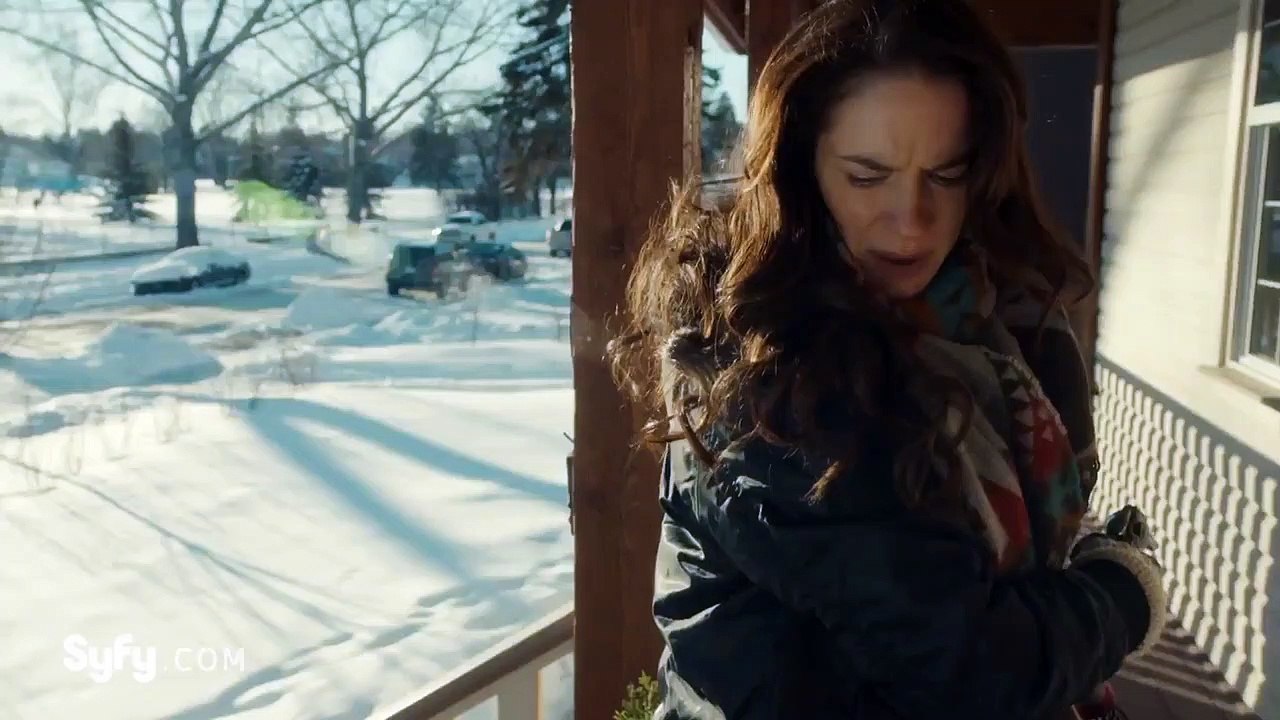Wynonna Earp - saison 2 Bande-annonce (3) VO