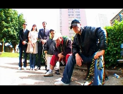 Kaïra Shopping - saison 1 Extrait vidéo VF