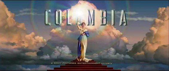 Salt Bande-annonce VO