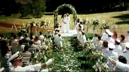 Une Famille 2 en 1 Bande-annonce VF