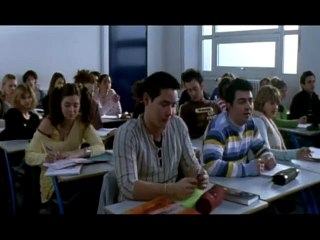 Qui de nous deux Bande-annonce VF