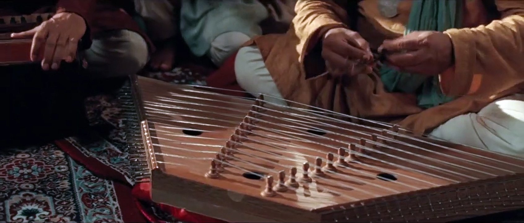 Le Dernier Vice-Roi des Indes EXTRAIT VF "Danse"