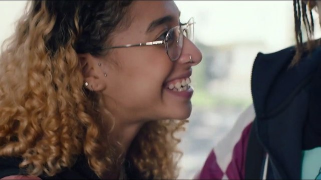 Haut Les Coeurs Bande-annonce VF