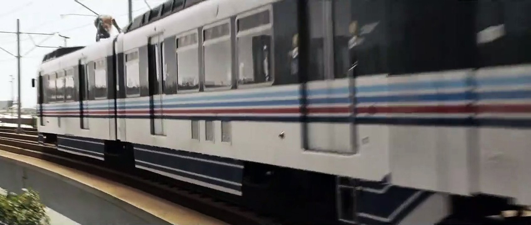 Captain Marvel EXTRAIT VO "Course-poursuite"