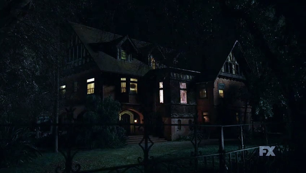 What We Do In The Shadows - saison 1 Teaser (4) VO