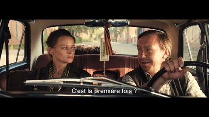 Une Femme douce Bande-annonce VO