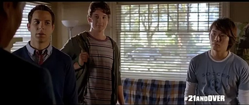 21 & Over Bande-annonce VO
