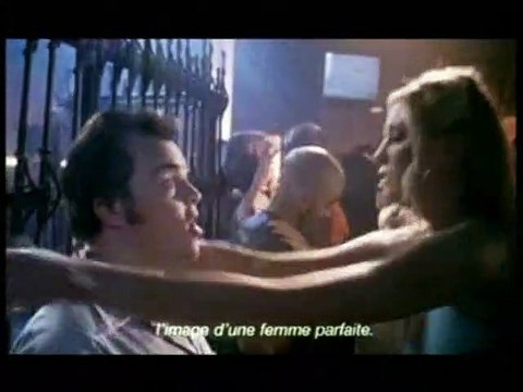 L'Amour extra large Bande-annonce VO