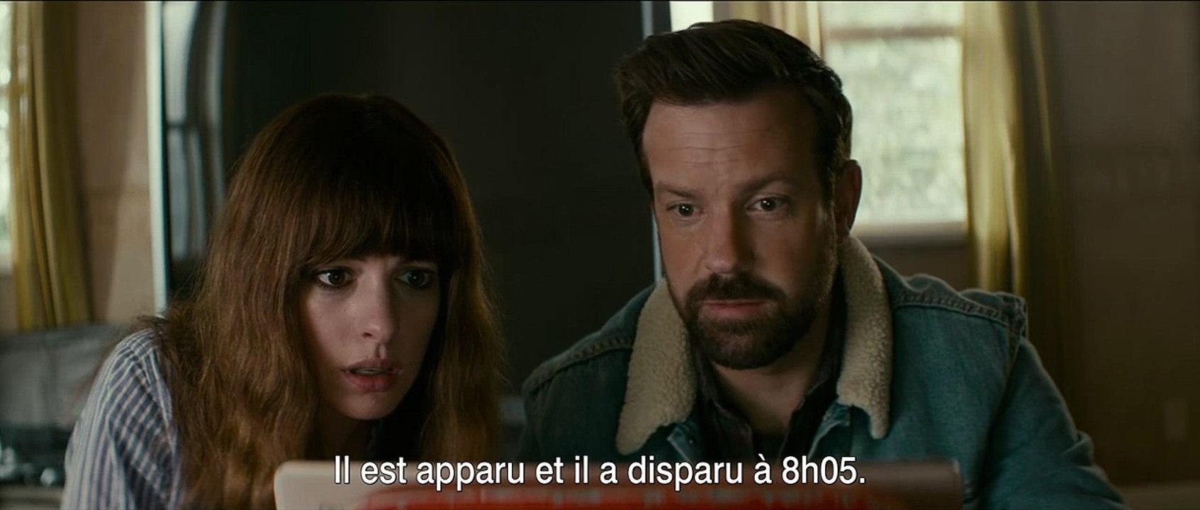 Colossal EXTRAIT VO "La télé"