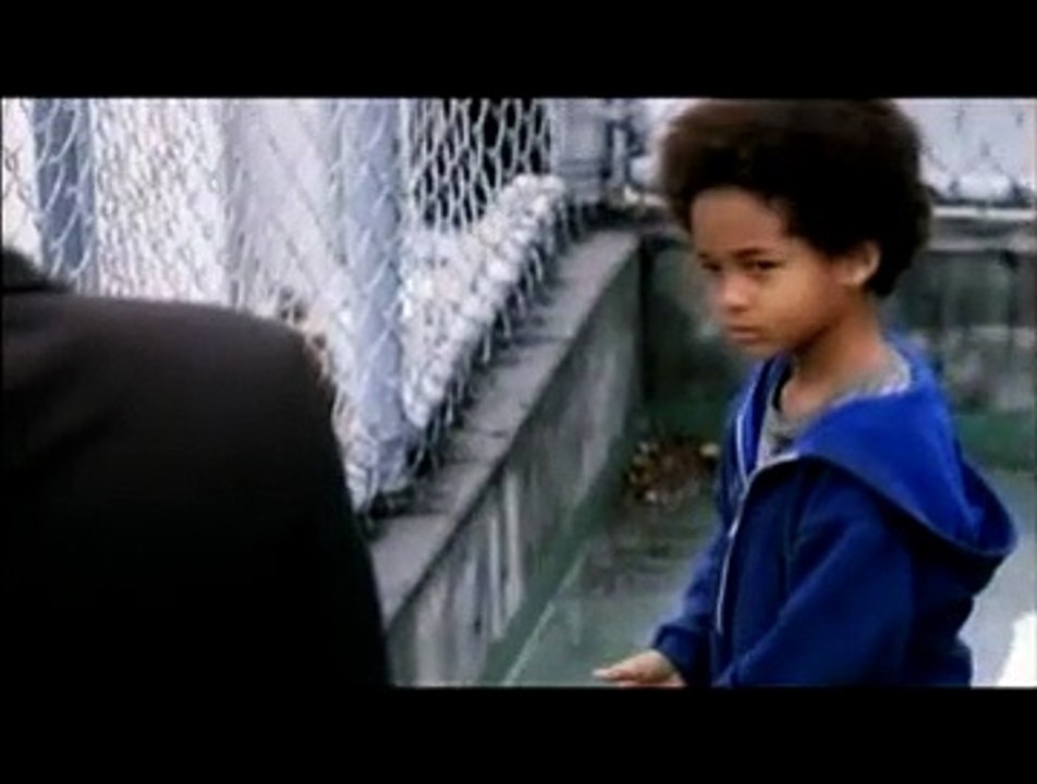 À la recherche du bonheur Extrait vidéo (3) VF