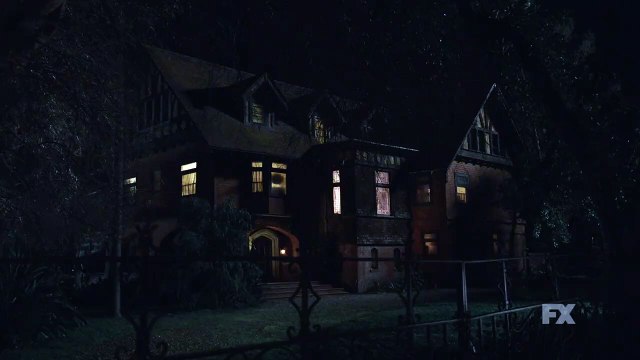 What We Do In The Shadows - saison 1 Teaser (3) VO