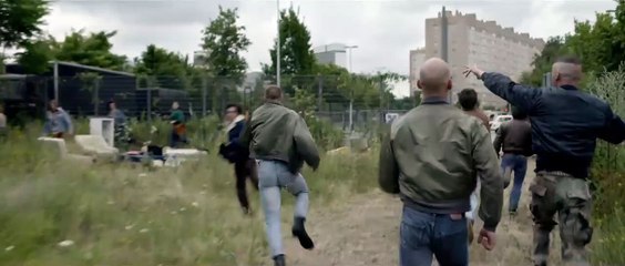 Un Français - EXTRAIT "Ici c&#039;est chez nous"