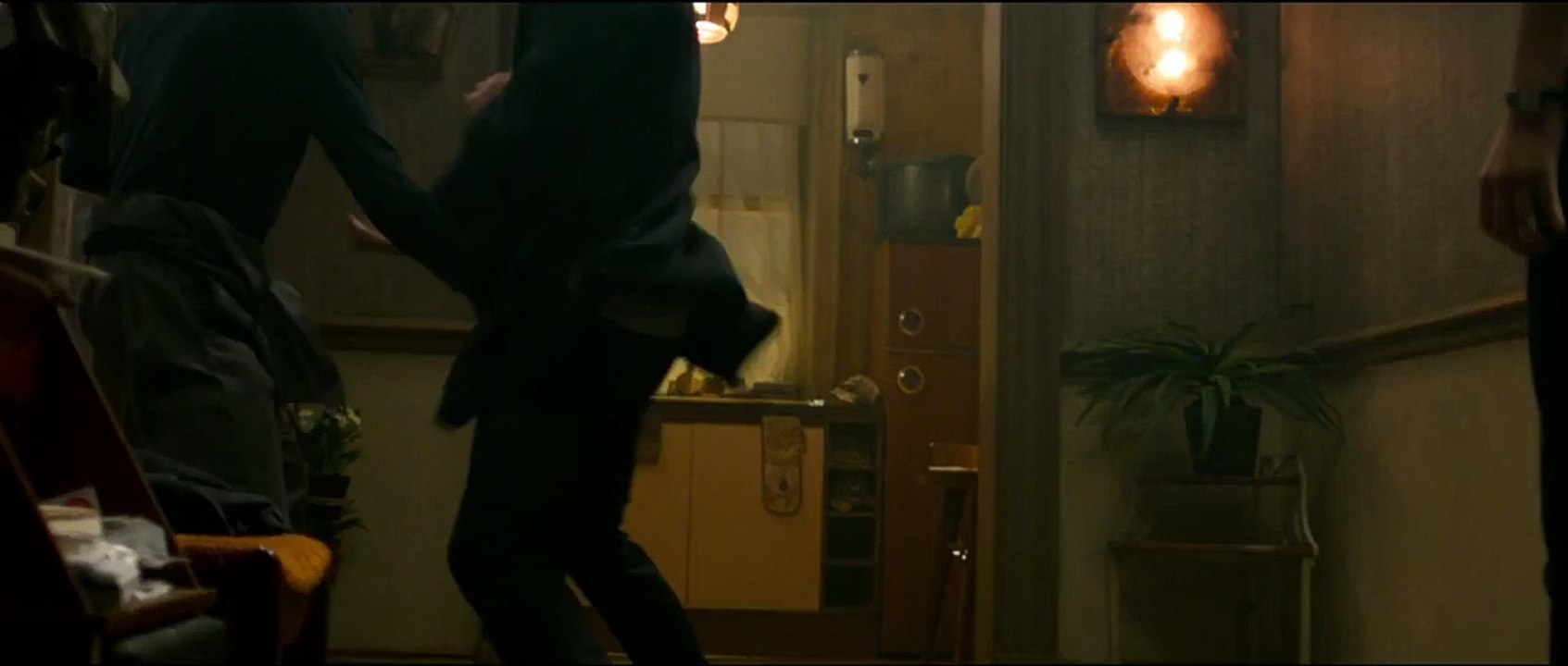 Hitman & Bodyguard EXTRAIT VO "Le colis"