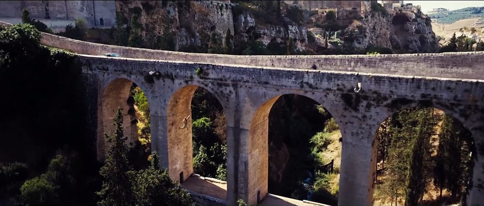 Mourir peut attendre Bande-annonce VO