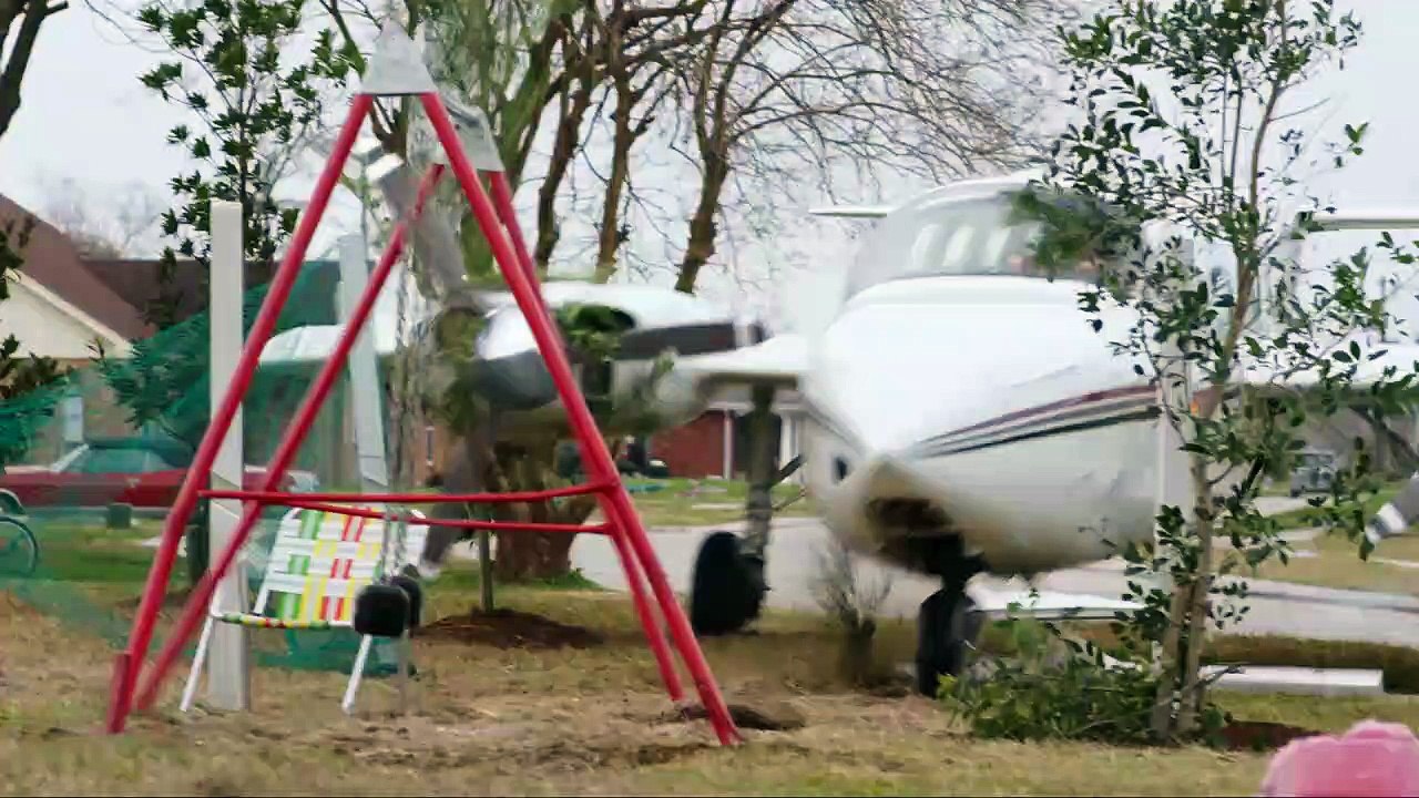 Barry Seal : American Traffic EXTRAIT VO "Atterrissage"