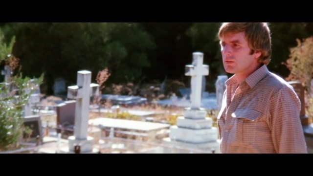 Le Survivant d'un monde parallèle EXTRAIT VO Le cimetière