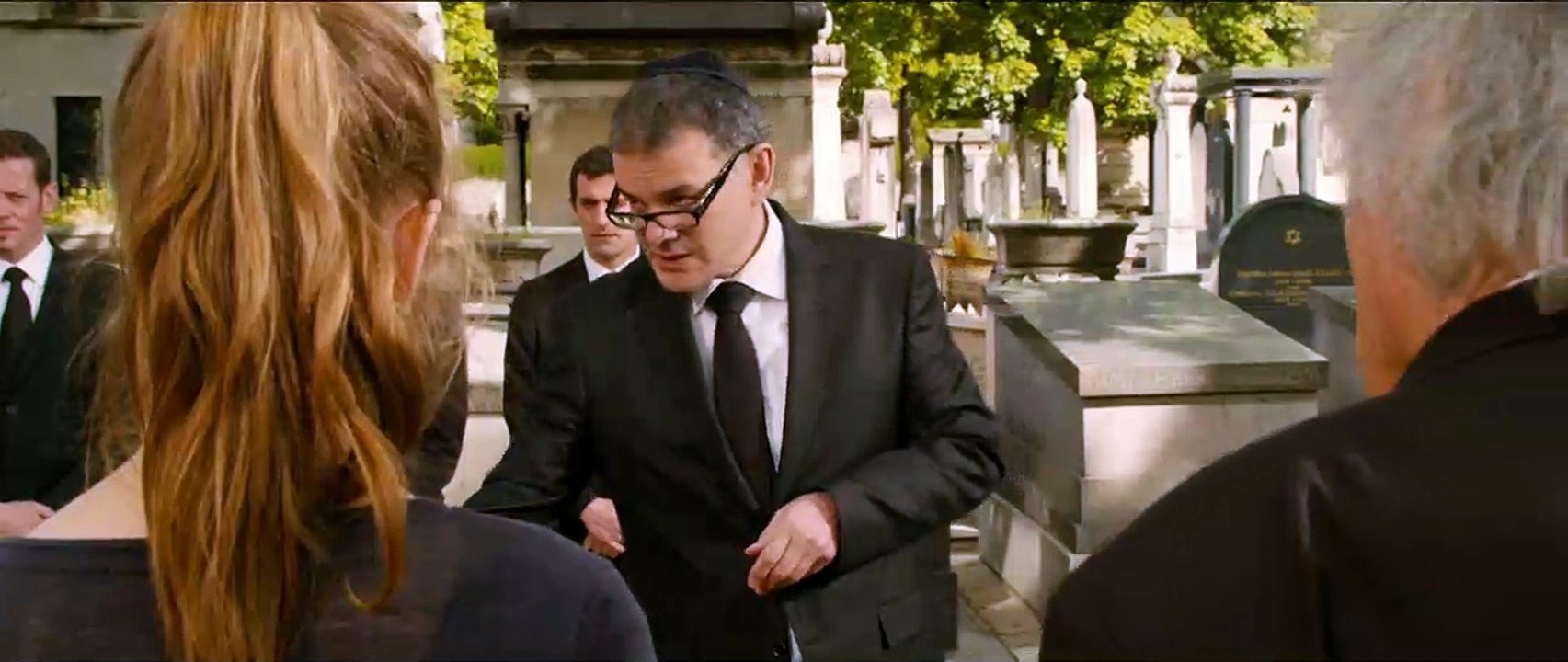 Des gens qui s'embrassent Extrait vidéo (2) VF