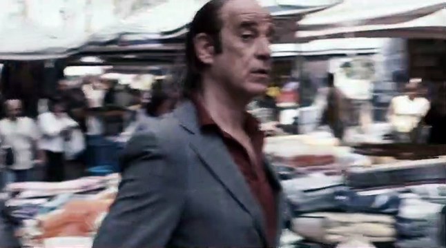 Un tigre parmi les singes Bande-annonce VO