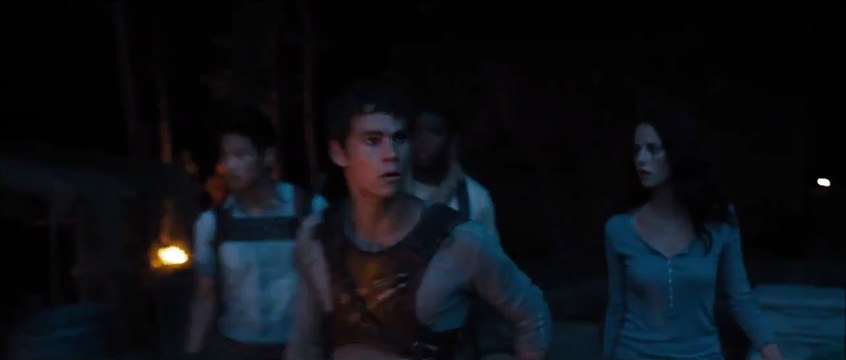 Le Labyrinthe EXTRAIT VF Attaque nocturne