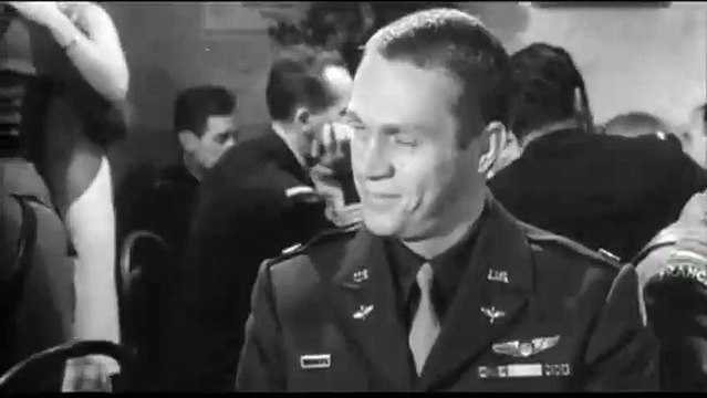 L'Homme qui aimait la guerre Bande-annonce VO