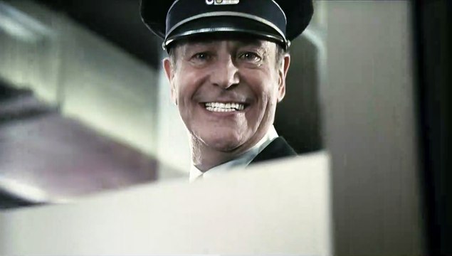 Carré blanc Bande-annonce VF