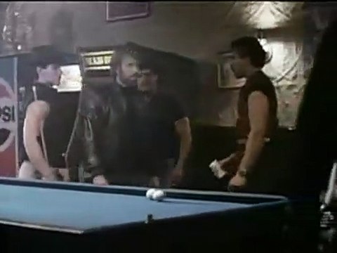 Sale temps pour un flic Bande-annonce VO