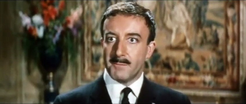 Quand l'inspecteur s'emmêle Bande-annonce VO