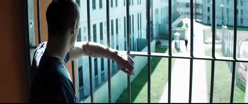Easy Money : La Cité des égarés Bande-annonce VF