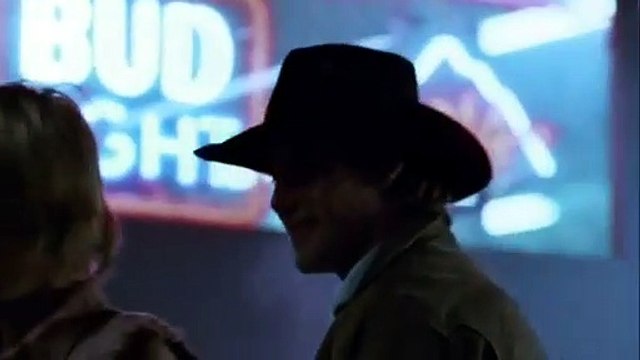 Aux frontières de l'aube Bande-annonce VO