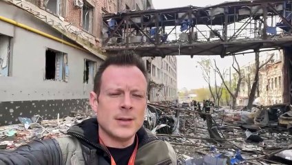Nate Mook muestra la destrucción en la World Central Kitchen de José Andrés en Járkov
