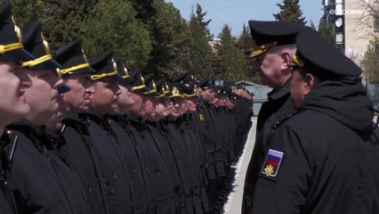 Rusia rinde homenaje al Moskva pero evita hablar de víctimas mortales