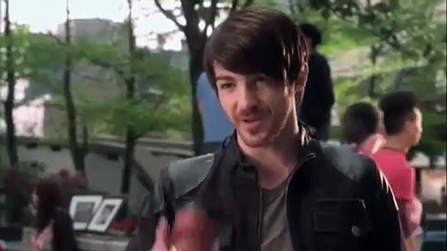 Le Rêve du chanteur masqué Bande-annonce VO