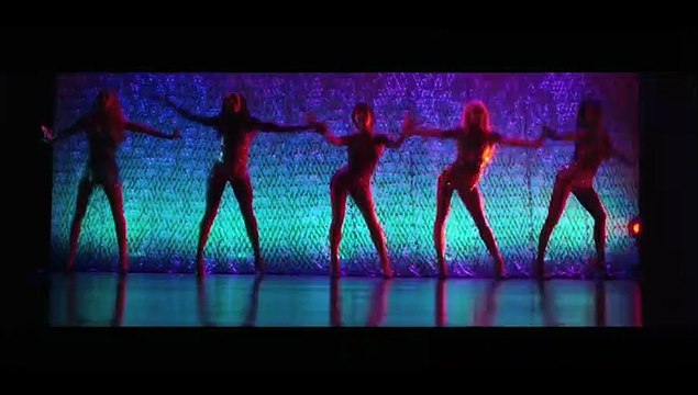 Burlesque Bande-annonce VO