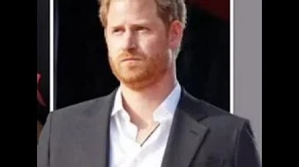 Sous contrat pour livrer" Harry recula dans un coin alors que les mains étaient liées sur le méga-ac