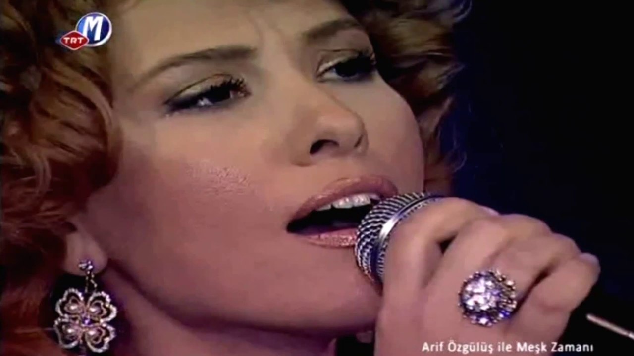 Filiz Yıldızbaşoğlu / Bırakma ellerimi bırakma yalnız beni