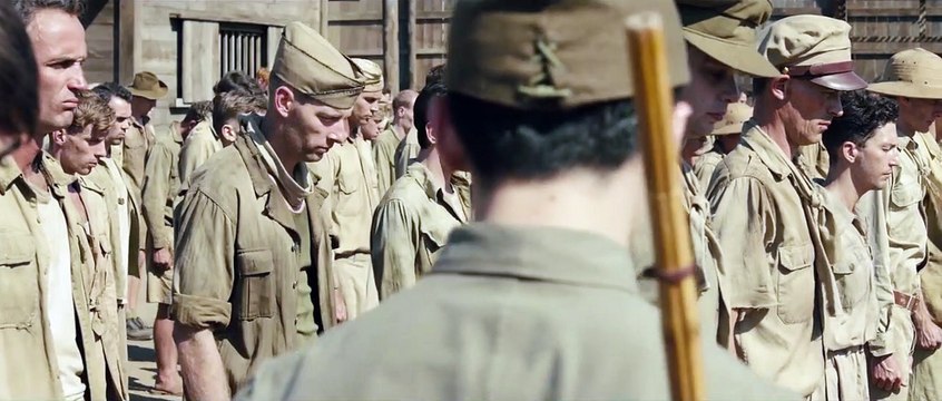 Invincible - EXTRAIT VF Le camp de prisonniers