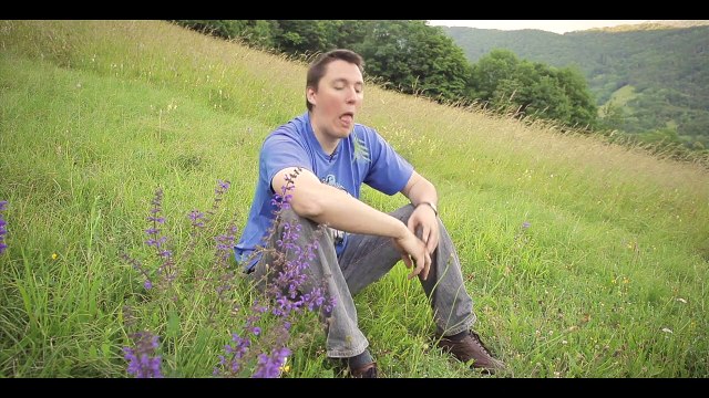 Mon curé chez les nudistes / Mon curé chez les Thaïlandaises